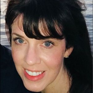 Meet your Posher, Joni